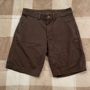 Men’s lululemon Green Shorts size 28